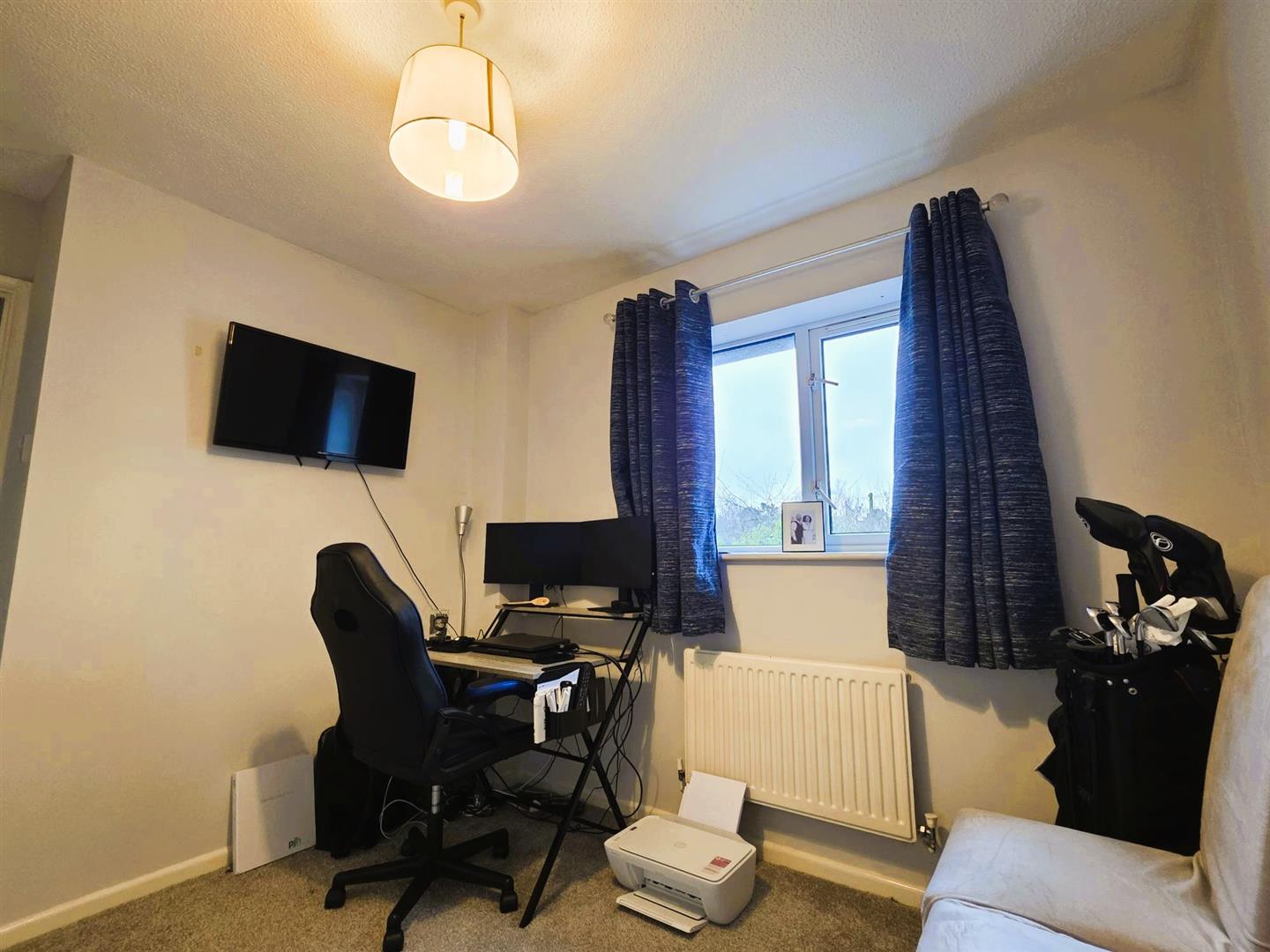 Llwyn Cyfarthwch, Llanelli, SA15 1GY